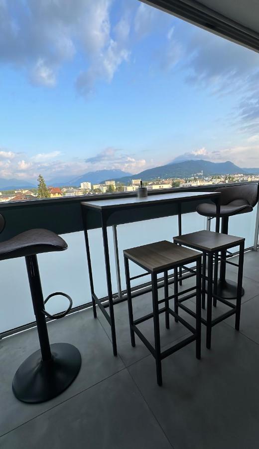 Luxueux Appartement T4 - Lac 5 Min - Parkings Privatifs - Vue Lac Et Montagne Annecy Eksteriør bilde