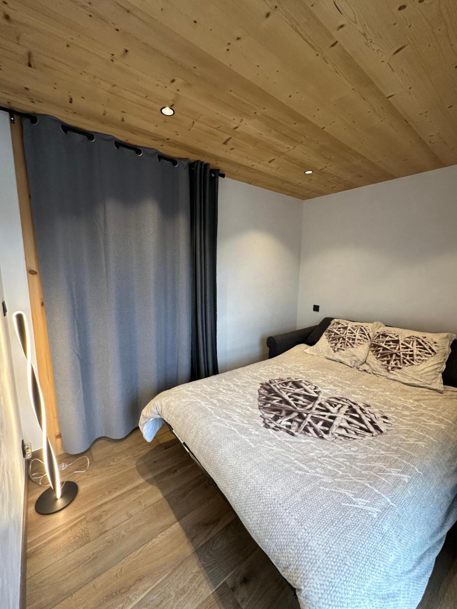 Luxueux Appartement T4 - Lac 5 Min - Parkings Privatifs - Vue Lac Et Montagne Annecy Eksteriør bilde
