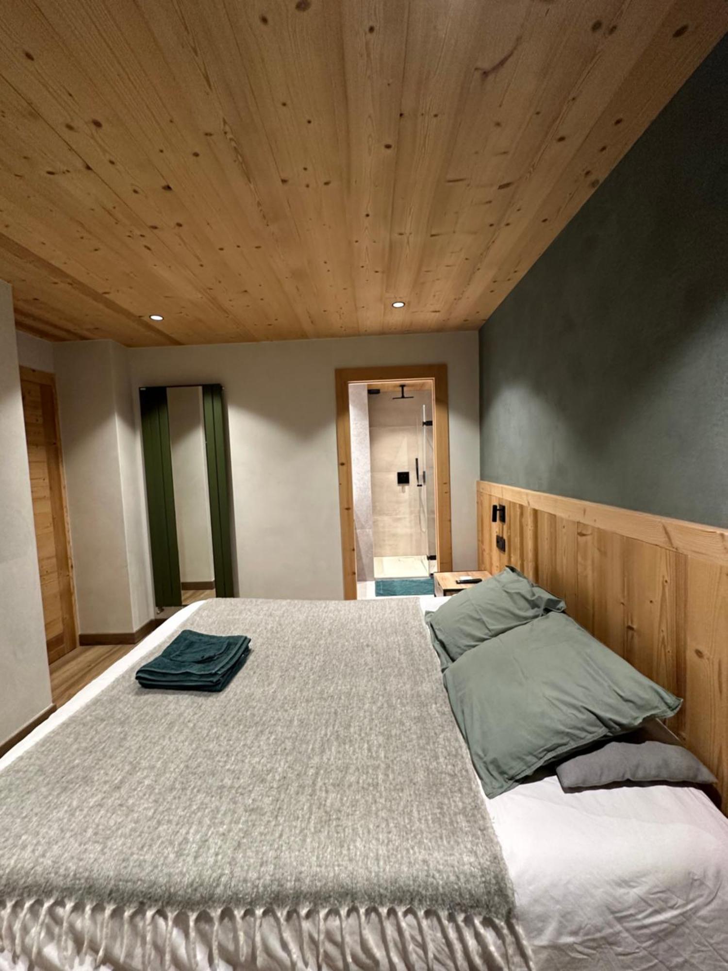 Luxueux Appartement T4 - Lac 5 Min - Parkings Privatifs - Vue Lac Et Montagne Annecy Eksteriør bilde
