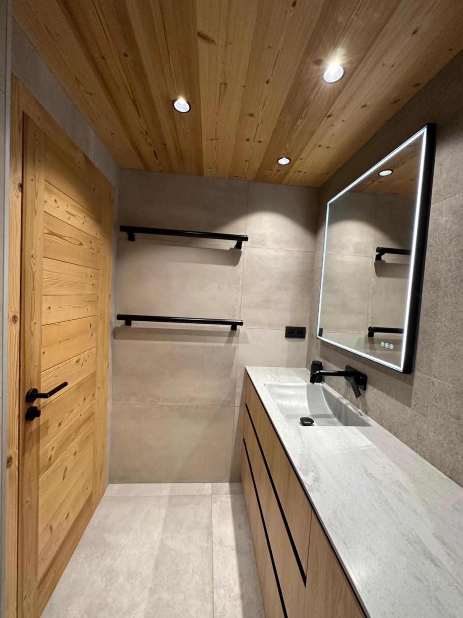 Luxueux Appartement T4 - Lac 5 Min - Parkings Privatifs - Vue Lac Et Montagne Annecy Eksteriør bilde