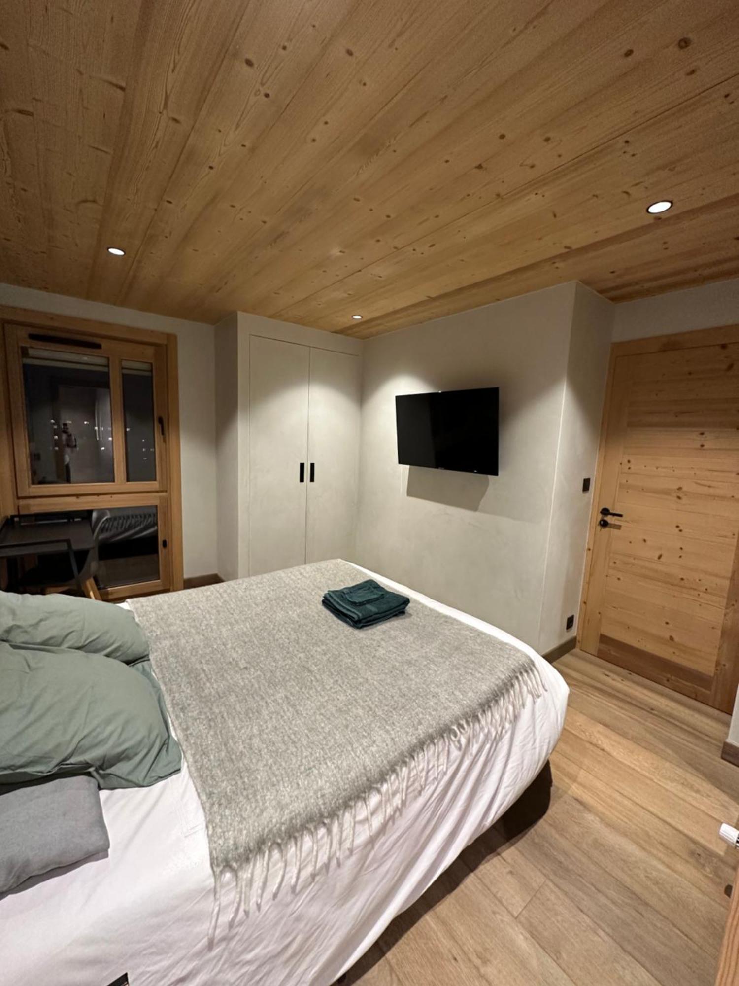 Luxueux Appartement T4 - Lac 5 Min - Parkings Privatifs - Vue Lac Et Montagne Annecy Eksteriør bilde